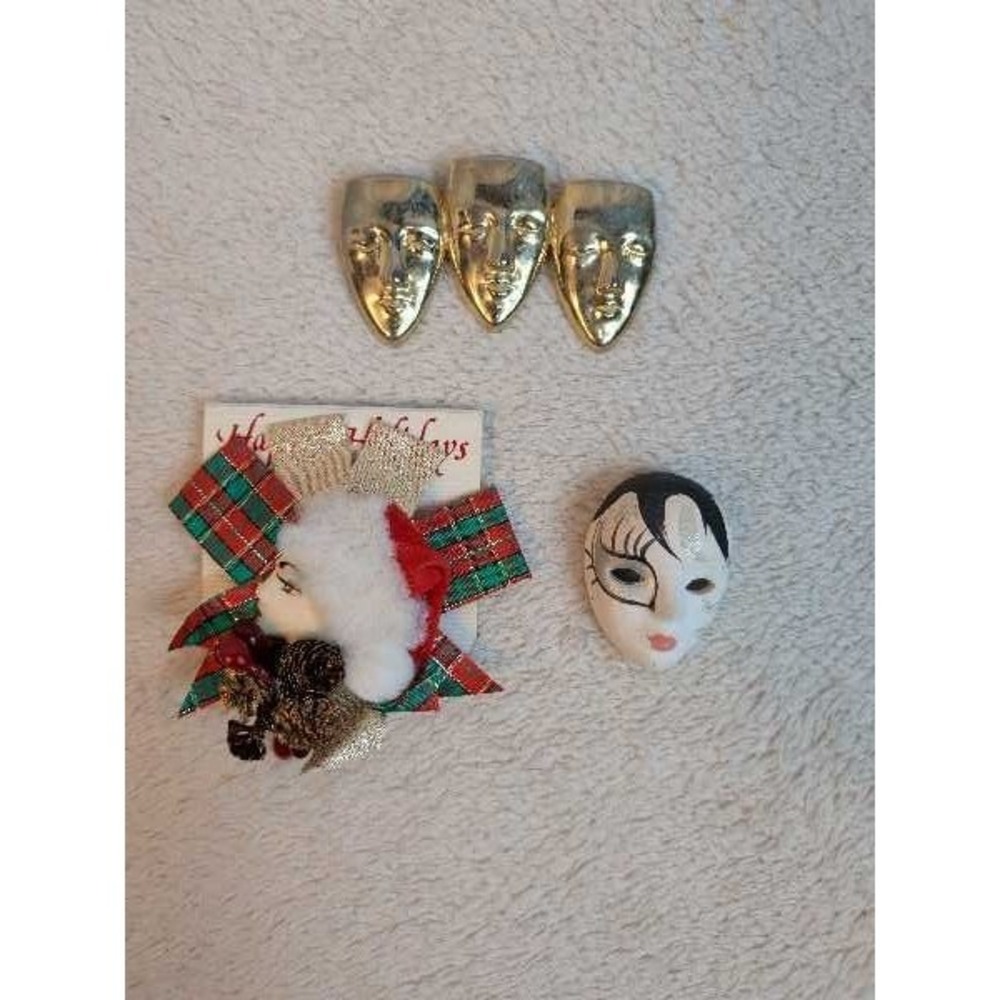 Vintage‎ Masquerade Face Brooches Set of 3 & 1 Christmas Holiday Bow